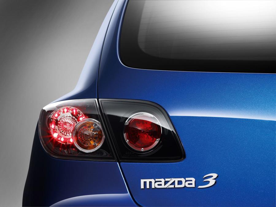  Mazda3 2003 года  (фото 49 из 142)